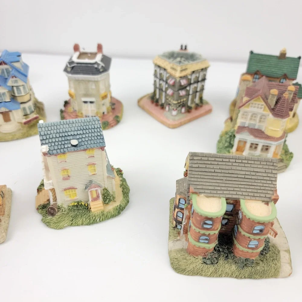 Liberty Falls Americana Collection Lot of 18 Miniature Village Buildings Boxed